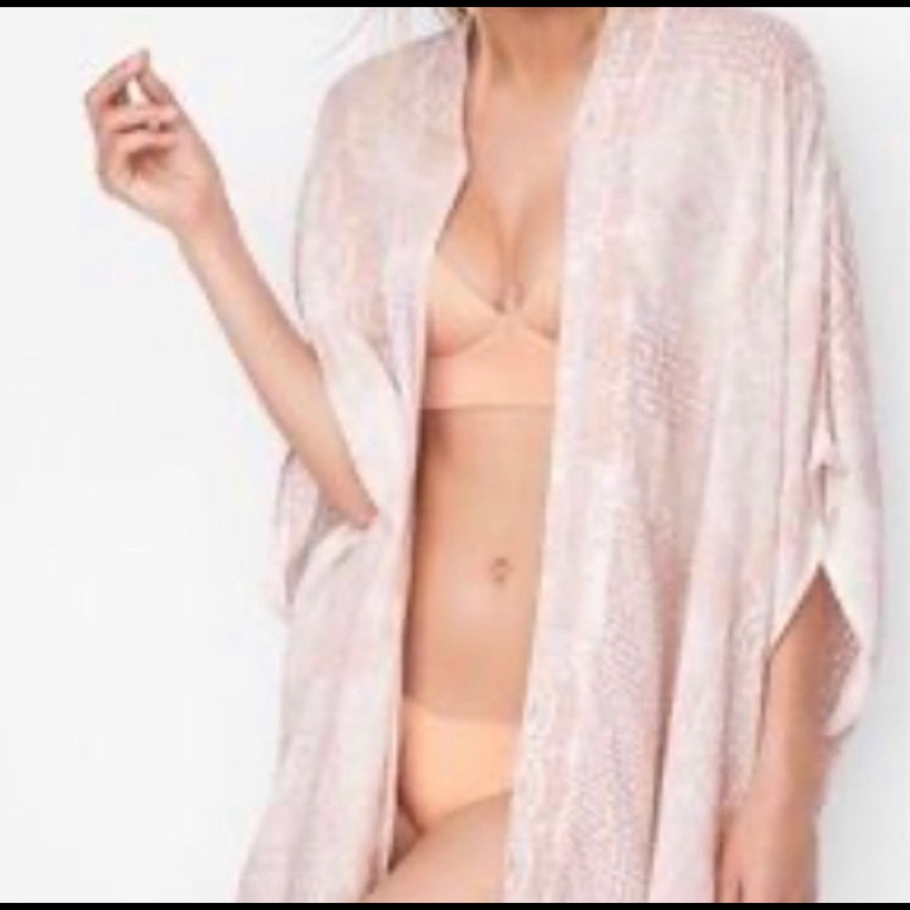 Blush VS kimono